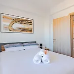 Telmar Sky View Апартаменти *