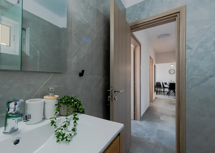 Telmar Sky View * Larnaca